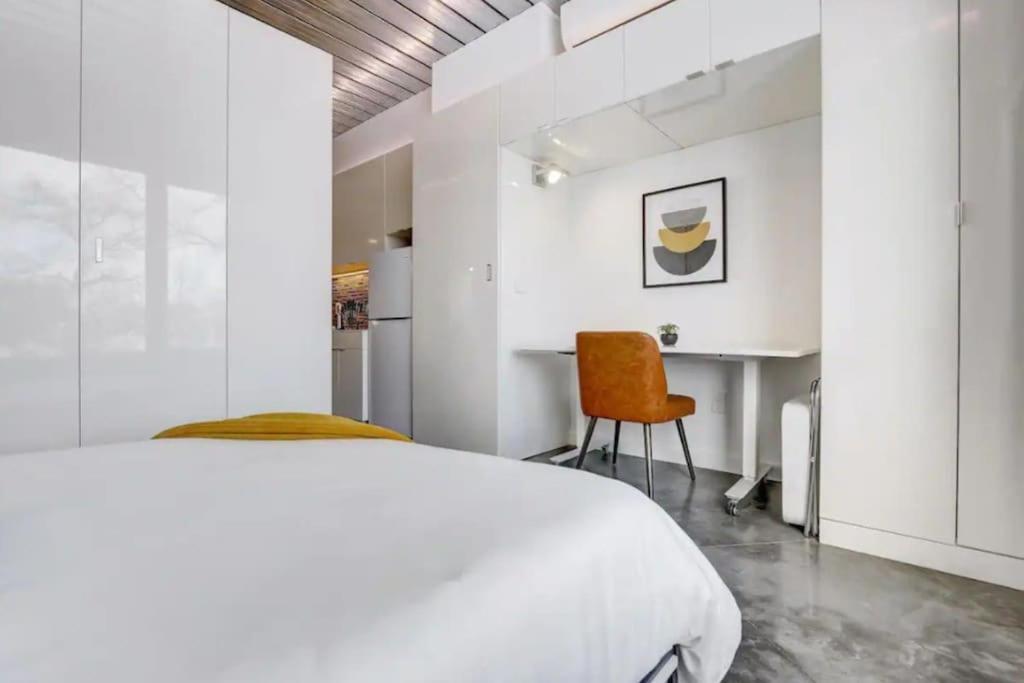 Kcm Mikros Smart Apartments 8 คลีฟแลนด์ ภายนอก รูปภาพ